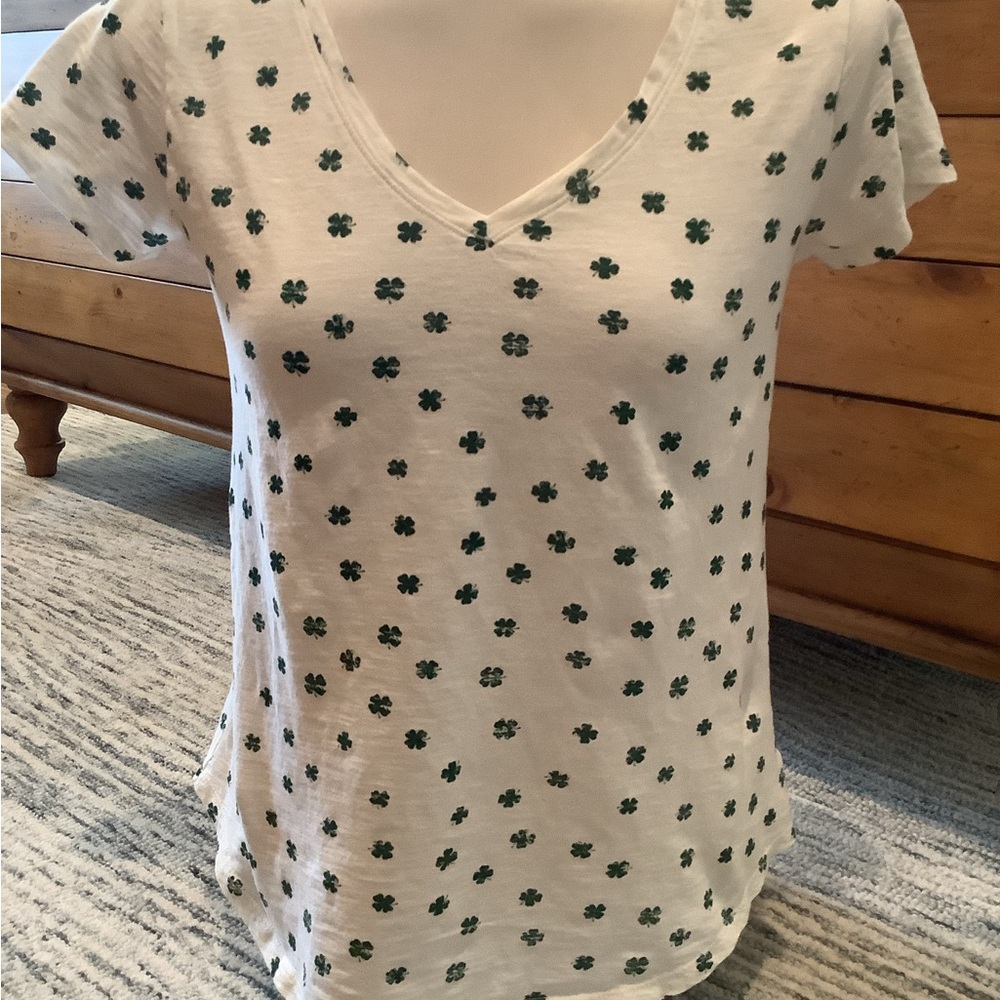 Lucky Brand White and Green Clover Print V-Neck Tee